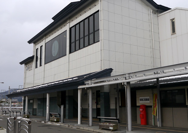 高月駅前の郵便ポスト