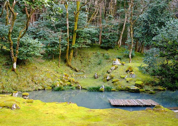 近江孤篷庵の池泉廻遊式庭園