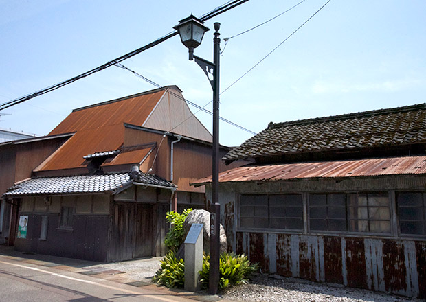 長浜市石田町の灯篭