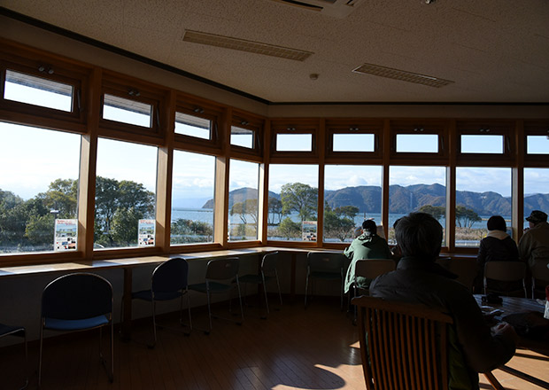 道の駅で楽しむ目の前に広がる琵琶湖の風景