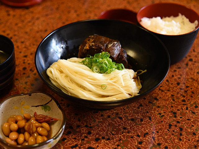 成駒屋の焼鯖そうめん