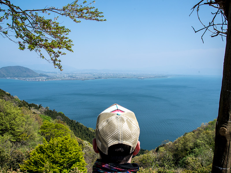 奥琵琶湖パークウェイから眺める琵琶湖の景色は絶景です。