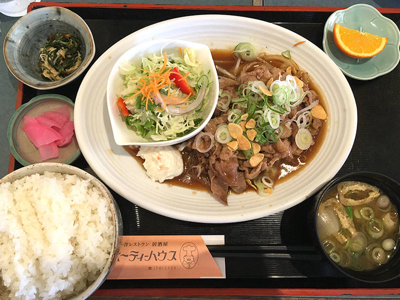 パーティーハウスの豚バラスタミナ焼き膳