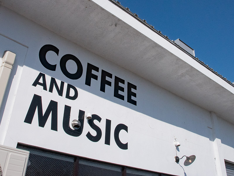COFFEE AND MUSIC