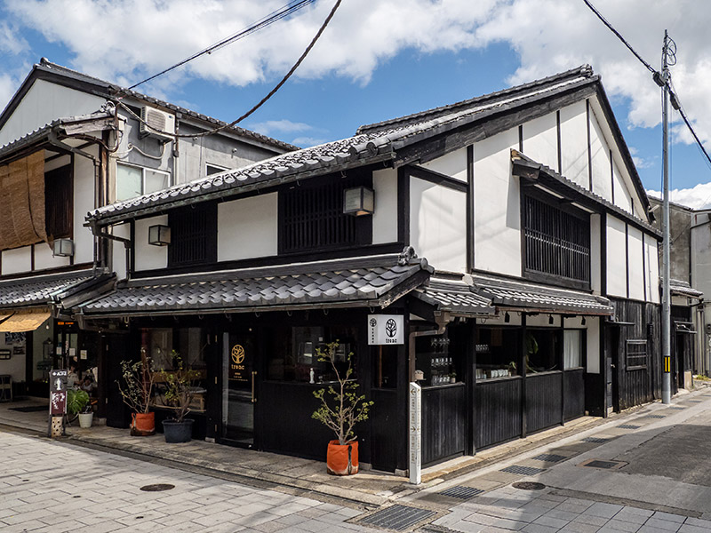 長浜のカフェとオーダーケーキのお店トロン