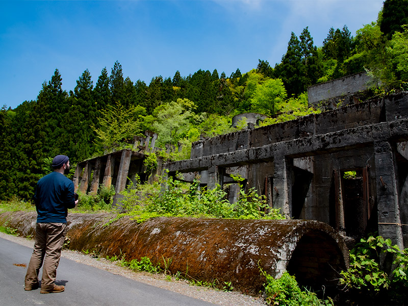 土倉鉱山で写真撮影を楽しむ