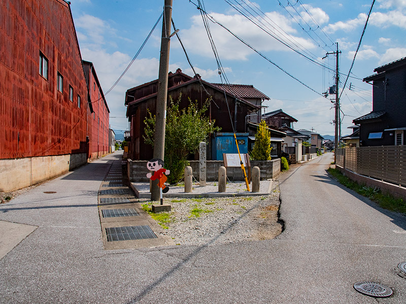 北国街道沿いに所在する道標は貴重