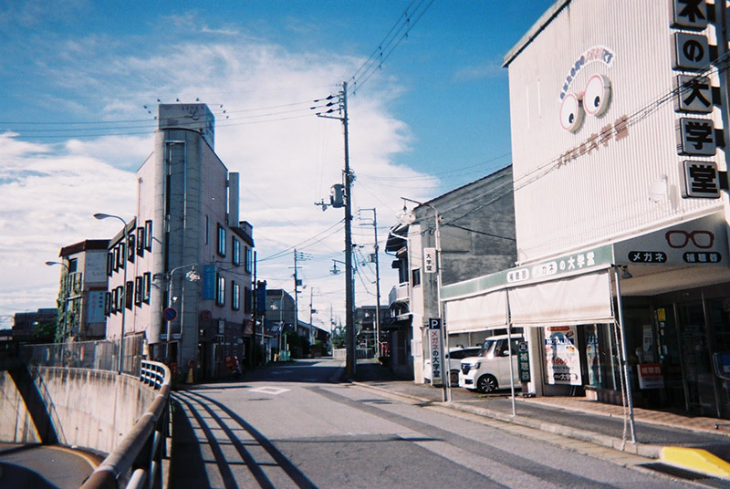 フジカラー写ルンですで撮った長浜駅前の風景