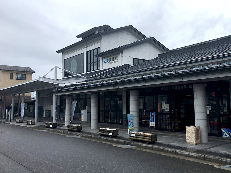 JR高月駅にあるコインロッカーの設置場所