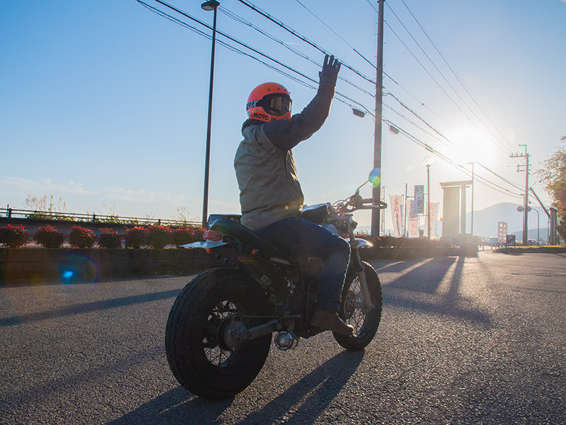 バイクで琵琶湖一周します