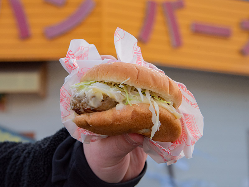 ビーパス年輪のチーズバーガー