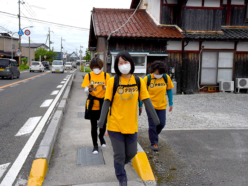 しばらく国道８号線沿いをひたすら北上する