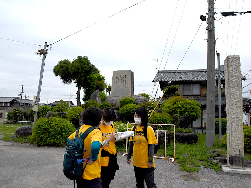 旧高月小学校跡の山岡孫吉氏の顕彰碑