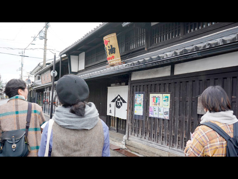 明治初期創業の鍋庄商店さん