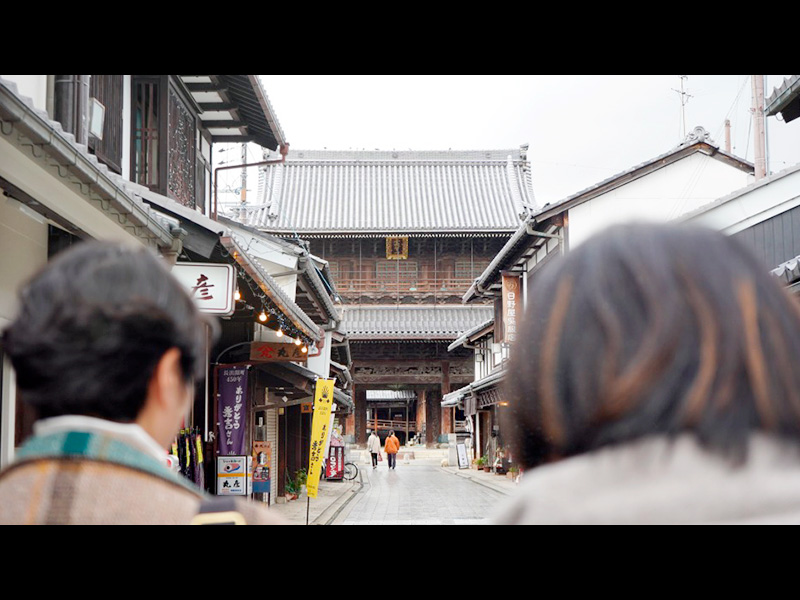 大通寺の表参道